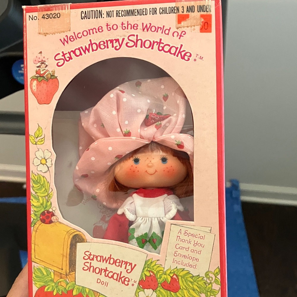 Kenner Strawberry Shortcake Doll